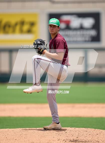 Thumbnail 1 in 42nd Annual FACA South All-Stars vs West All-Stars photogallery.