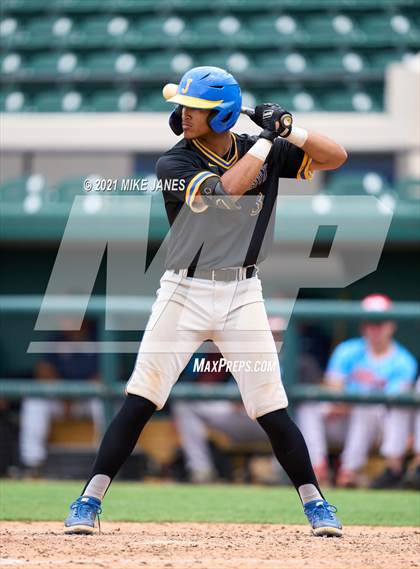 Thumbnail 3 in 42nd Annual FACA South All-Stars vs West All-Stars photogallery.