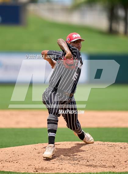 Thumbnail 3 in 42nd Annual FACA South All-Stars vs West All-Stars photogallery.
