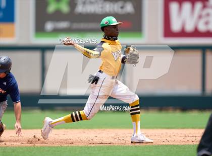 Thumbnail 2 in 42nd Annual FACA South All-Stars vs West All-Stars photogallery.