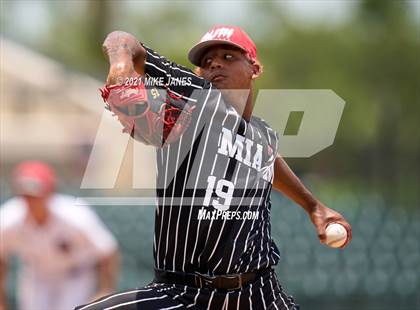Thumbnail 3 in 42nd Annual FACA South All-Stars vs West All-Stars photogallery.
