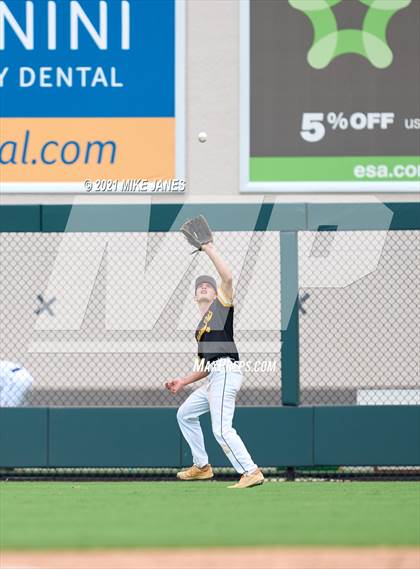 Thumbnail 3 in 42nd Annual FACA South All-Stars vs West All-Stars photogallery.