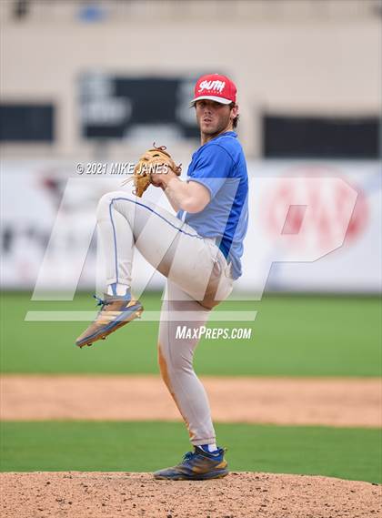 Thumbnail 1 in 42nd Annual FACA South All-Stars vs West All-Stars photogallery.