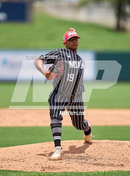 Thumbnail 1 in 42nd Annual FACA South All-Stars vs West All-Stars photogallery.