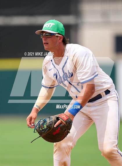 Thumbnail 1 in 42nd Annual FACA South All-Stars vs West All-Stars photogallery.