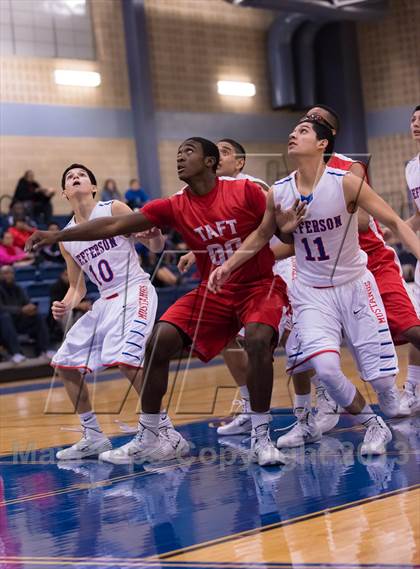 Thumbnail 3 in Taft @ Jefferson (SAISD Invitational) photogallery.