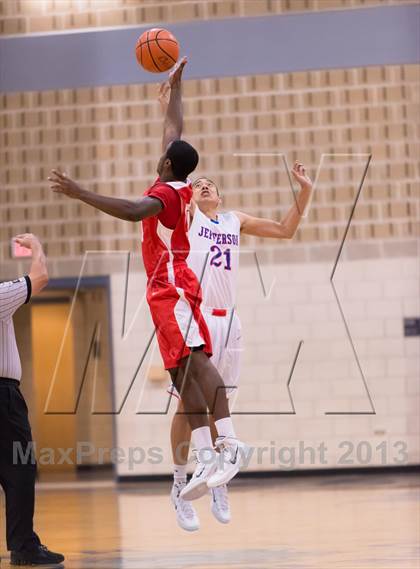 Thumbnail 1 in Taft @ Jefferson (SAISD Invitational) photogallery.