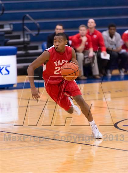 Thumbnail 1 in Taft @ Jefferson (SAISD Invitational) photogallery.