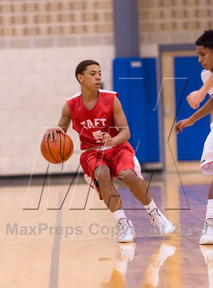 Thumbnail 1 in Taft @ Jefferson (SAISD Invitational) photogallery.