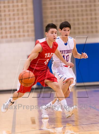 Thumbnail 3 in Taft @ Jefferson (SAISD Invitational) photogallery.