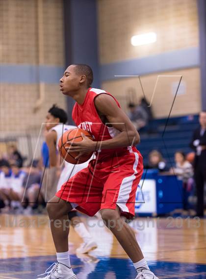 Thumbnail 2 in Taft @ Jefferson (SAISD Invitational) photogallery.