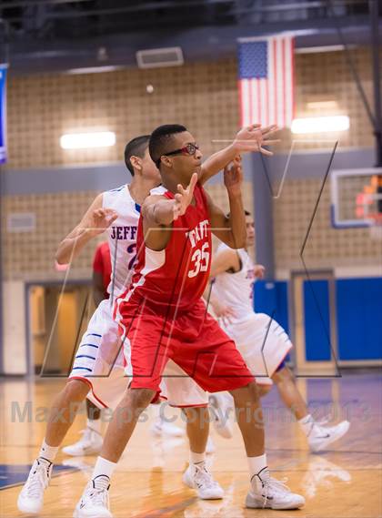 Thumbnail 3 in Taft @ Jefferson (SAISD Invitational) photogallery.