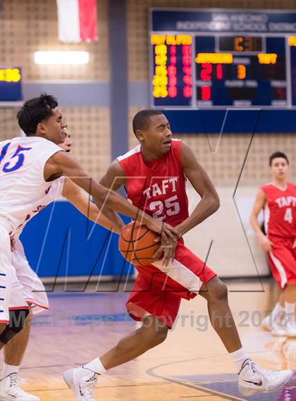 Thumbnail 1 in Taft @ Jefferson (SAISD Invitational) photogallery.