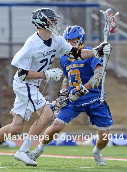 Thumbnail 2 in West Islip @ Smithtown West photogallery.