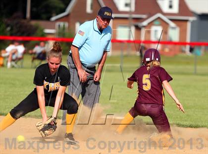 Thumbnail 3 in Elk County Catholic vs. Keystone (PIAA District IX Class A Final) photogallery.