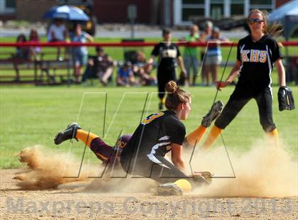 Thumbnail 1 in Elk County Catholic vs. Keystone (PIAA District IX Class A Final) photogallery.