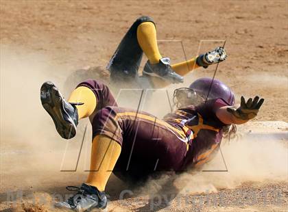 Thumbnail 1 in Elk County Catholic vs. Keystone (PIAA District IX Class A Final) photogallery.