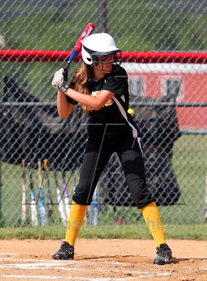 Thumbnail 1 in Elk County Catholic vs. Keystone (PIAA District IX Class A Final) photogallery.