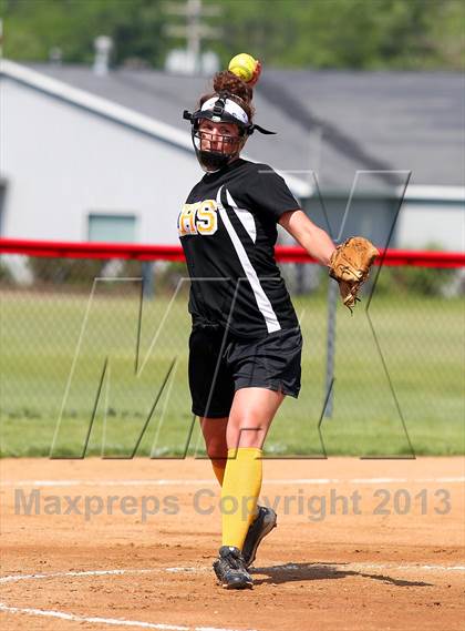 Thumbnail 2 in Elk County Catholic vs. Keystone (PIAA District IX Class A Final) photogallery.