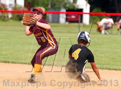 Thumbnail 2 in Elk County Catholic vs. Keystone (PIAA District IX Class A Final) photogallery.