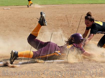 Thumbnail 3 in Elk County Catholic vs. Keystone (PIAA District IX Class A Final) photogallery.
