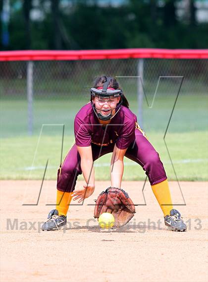 Thumbnail 3 in Elk County Catholic vs. Keystone (PIAA District IX Class A Final) photogallery.