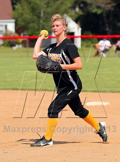 Thumbnail 3 in Elk County Catholic vs. Keystone (PIAA District IX Class A Final) photogallery.