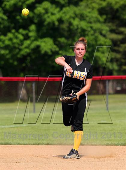 Thumbnail 2 in Elk County Catholic vs. Keystone (PIAA District IX Class A Final) photogallery.