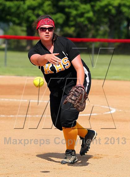 Thumbnail 1 in Elk County Catholic vs. Keystone (PIAA District IX Class A Final) photogallery.