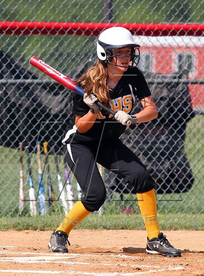 Thumbnail 2 in Elk County Catholic vs. Keystone (PIAA District IX Class A Final) photogallery.