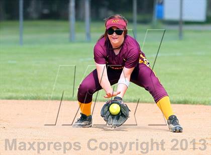 Thumbnail 1 in Elk County Catholic vs. Keystone (PIAA District IX Class A Final) photogallery.