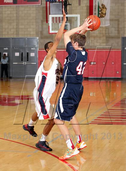 Thumbnail 1 in Brentwood School vs. Pacific Hills (CIF SS 4A Final) photogallery.