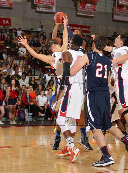 Thumbnail 2 in Brentwood School vs. Pacific Hills (CIF SS 4A Final) photogallery.