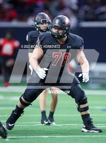 Thumbnail 3 in Terrell vs. Melissa (UIL 5A Regional Semi-Finals) photogallery.