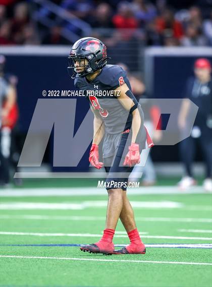 Thumbnail 1 in Terrell vs. Melissa (UIL 5A Regional Semi-Finals) photogallery.