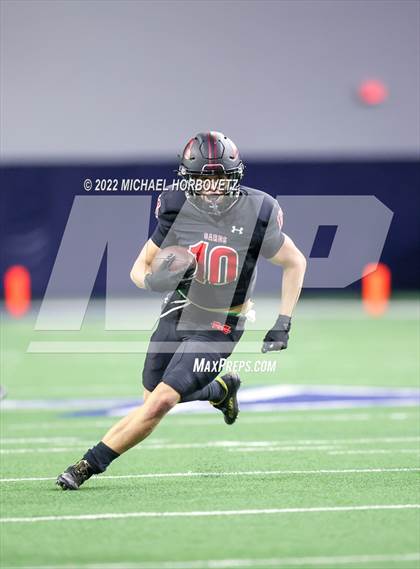 Thumbnail 1 in Terrell vs. Melissa (UIL 5A Regional Semi-Finals) photogallery.