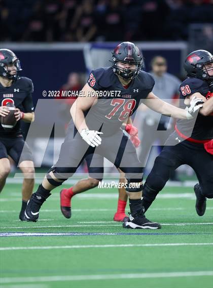 Thumbnail 3 in Terrell vs. Melissa (UIL 5A Regional Semi-Finals) photogallery.