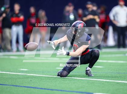 Thumbnail 3 in Terrell vs. Melissa (UIL 5A Regional Semi-Finals) photogallery.