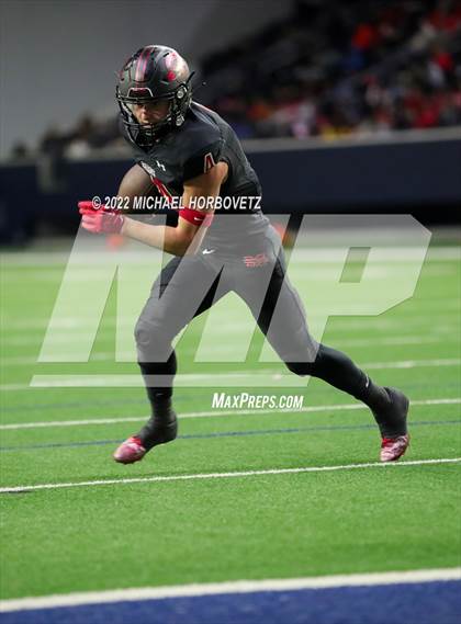 Thumbnail 3 in Terrell vs. Melissa (UIL 5A Regional Semi-Finals) photogallery.