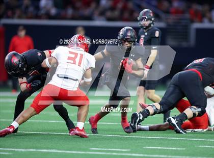 Thumbnail 3 in Terrell vs. Melissa (UIL 5A Regional Semi-Finals) photogallery.