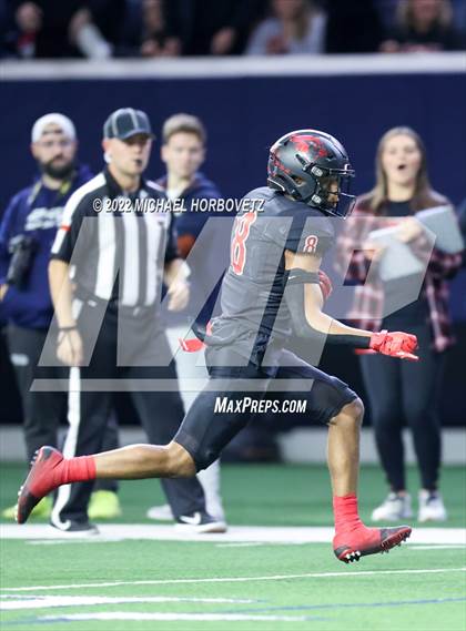 Thumbnail 3 in Terrell vs. Melissa (UIL 5A Regional Semi-Finals) photogallery.