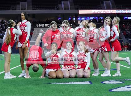 Thumbnail 1 in Terrell vs. Melissa (UIL 5A Regional Semi-Finals) photogallery.