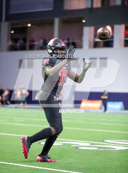 Thumbnail 2 in Terrell vs. Melissa (UIL 5A Regional Semi-Finals) photogallery.