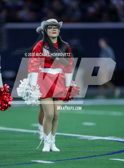 Thumbnail 2 in Terrell vs. Melissa (UIL 5A Regional Semi-Finals) photogallery.