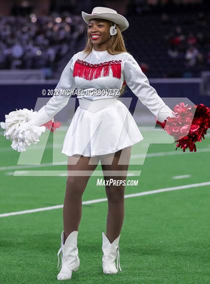 Thumbnail 2 in Terrell vs. Melissa (UIL 5A Regional Semi-Finals) photogallery.