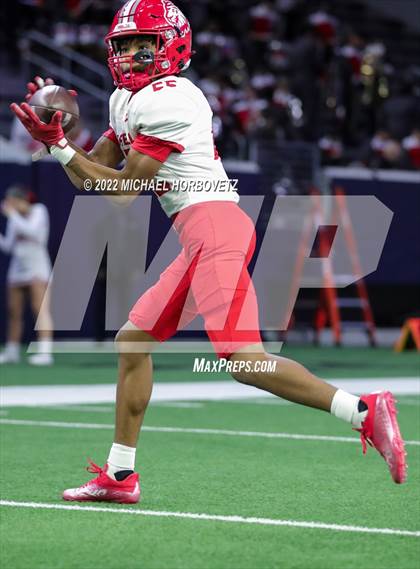 Thumbnail 2 in Terrell vs. Melissa (UIL 5A Regional Semi-Finals) photogallery.