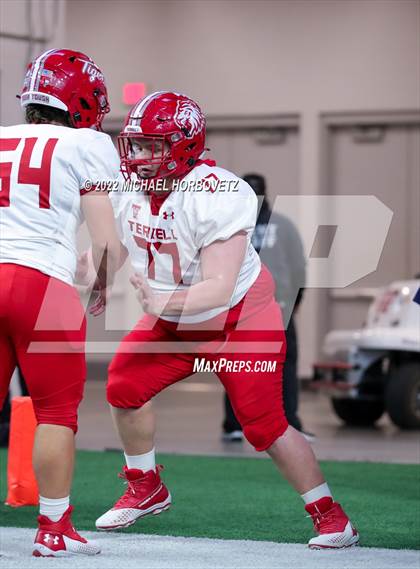 Thumbnail 2 in Terrell vs. Melissa (UIL 5A Regional Semi-Finals) photogallery.