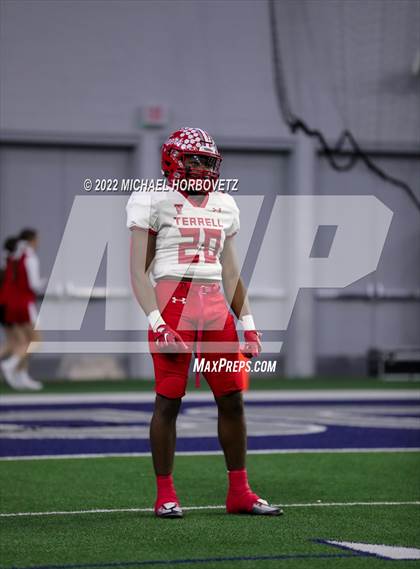 Thumbnail 2 in Terrell vs. Melissa (UIL 5A Regional Semi-Finals) photogallery.