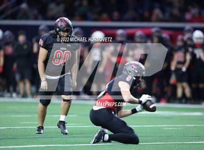 Thumbnail 1 in Terrell vs. Melissa (UIL 5A Regional Semi-Finals) photogallery.