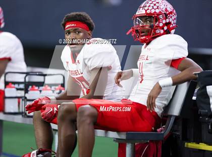 Thumbnail 2 in Terrell vs. Melissa (UIL 5A Regional Semi-Finals) photogallery.